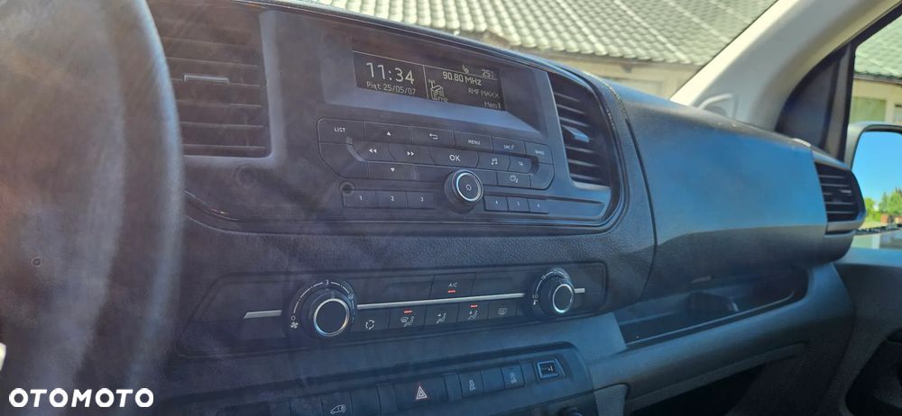 Opel Vivaro - 13