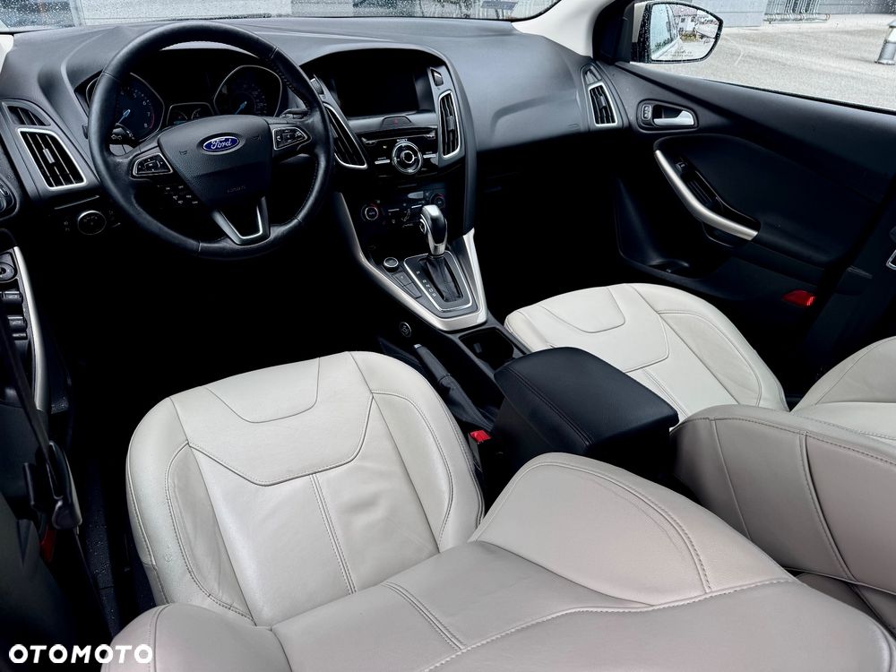Ford Focus - 10