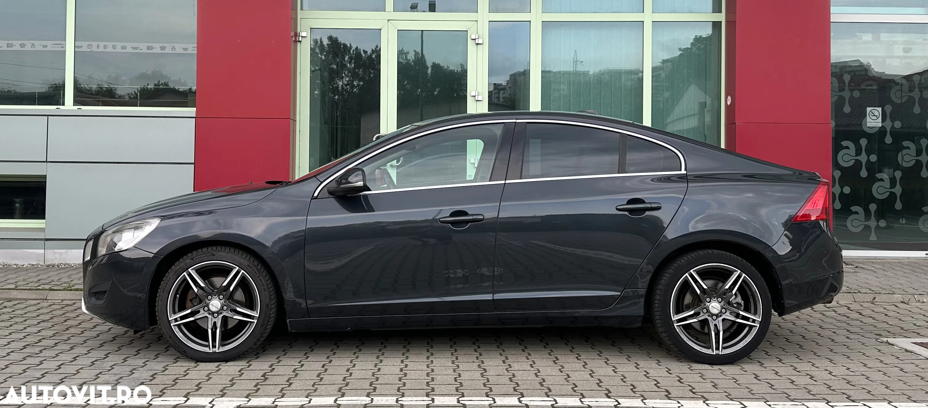 Volvo S60 - 29