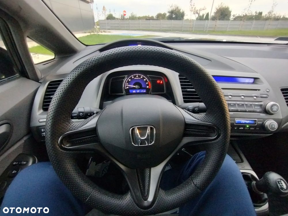 Honda Civic 1.8 Comfort - 8