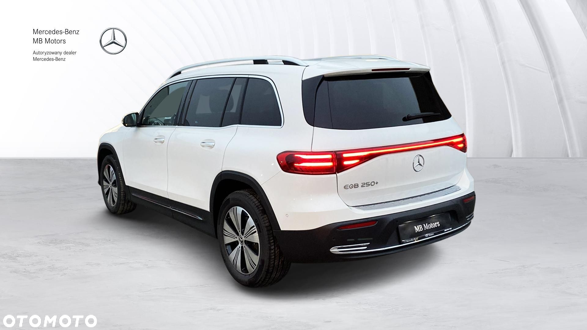 Mercedes-Benz EQB - 4