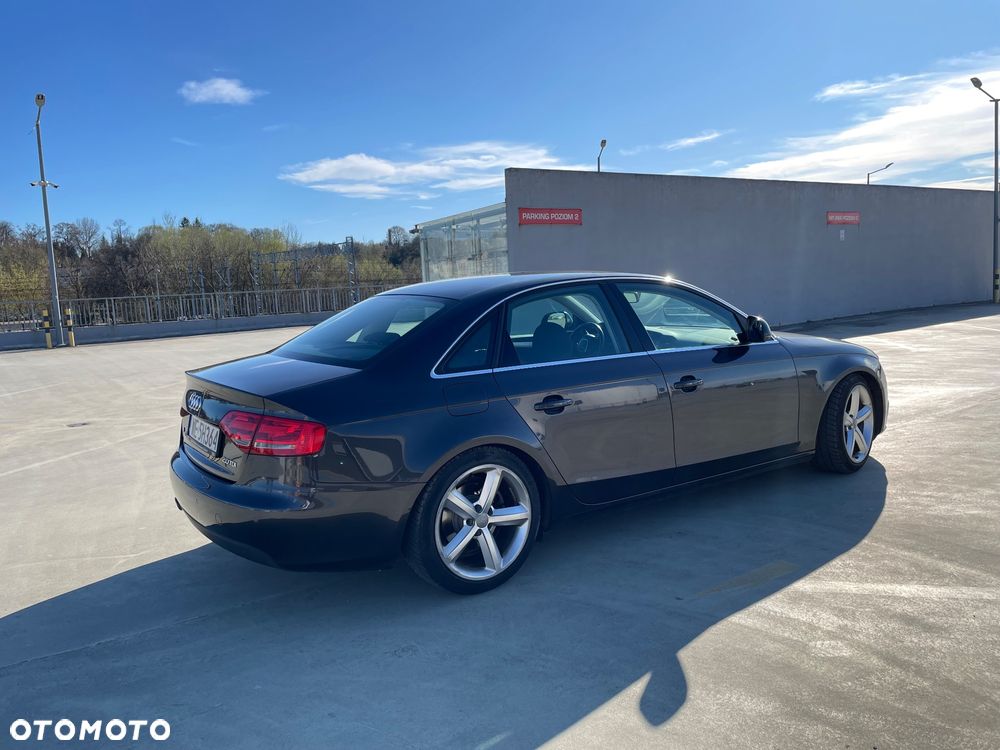 Audi A4 Limousine 2.0 TDI DPF Ambiente - 19