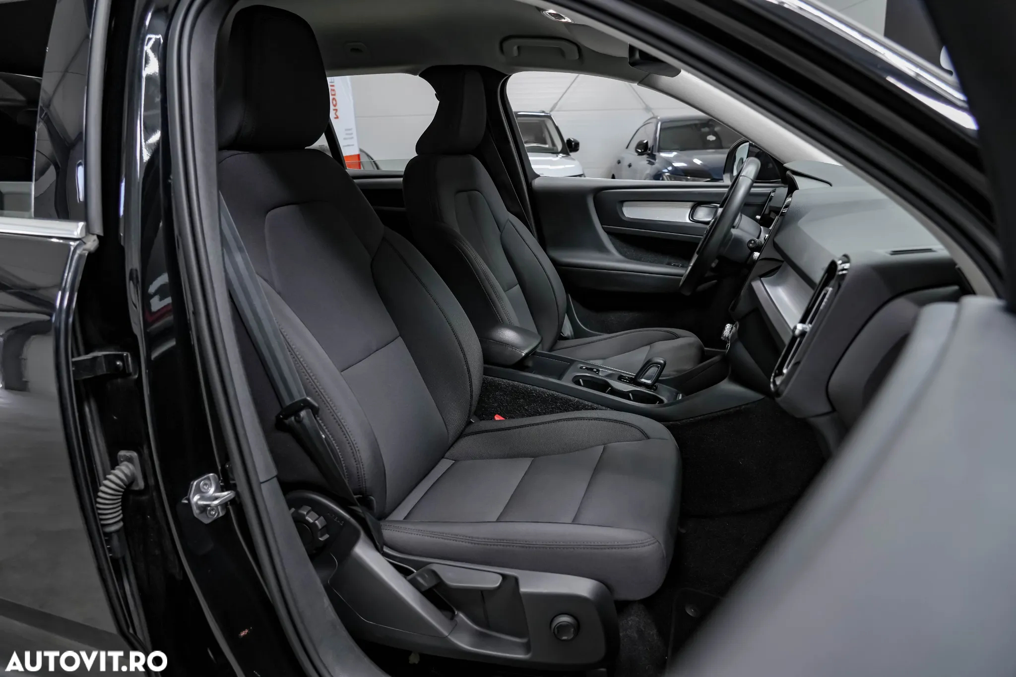 Volvo XC 40 Recharge T5 Twin Engine AT7 Inscription Expression - 8