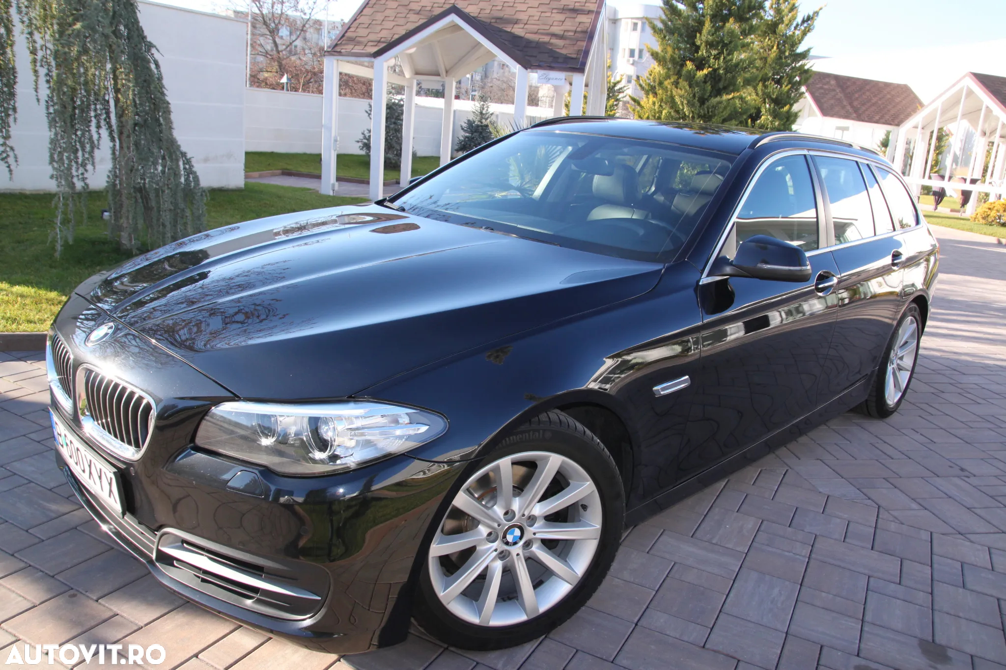 BMW Seria 5 520d xDrive - 11