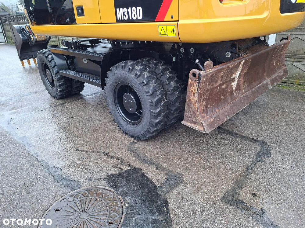 Caterpillar CAT M 318 D - 25