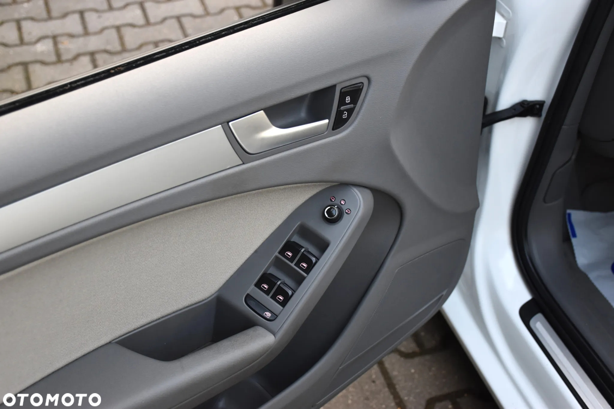 Audi A4 Avant 2.0 TDI DPF Ambiente - 21