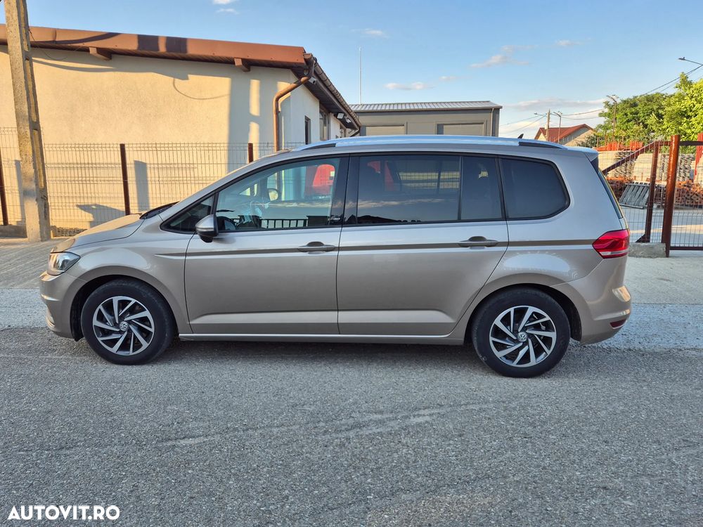 Volkswagen Touran - 18