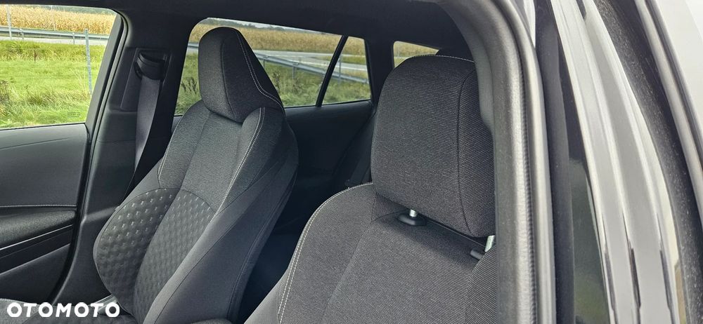 Toyota Corolla 1.8 Hybrid Comfort - 14