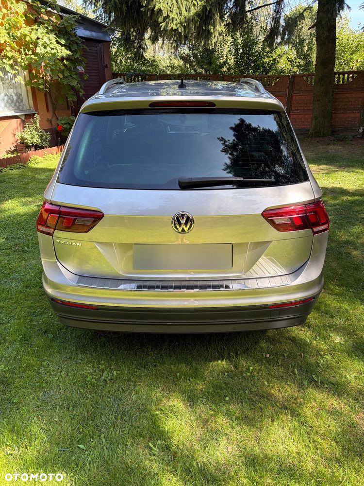 Volkswagen Tiguan - 5