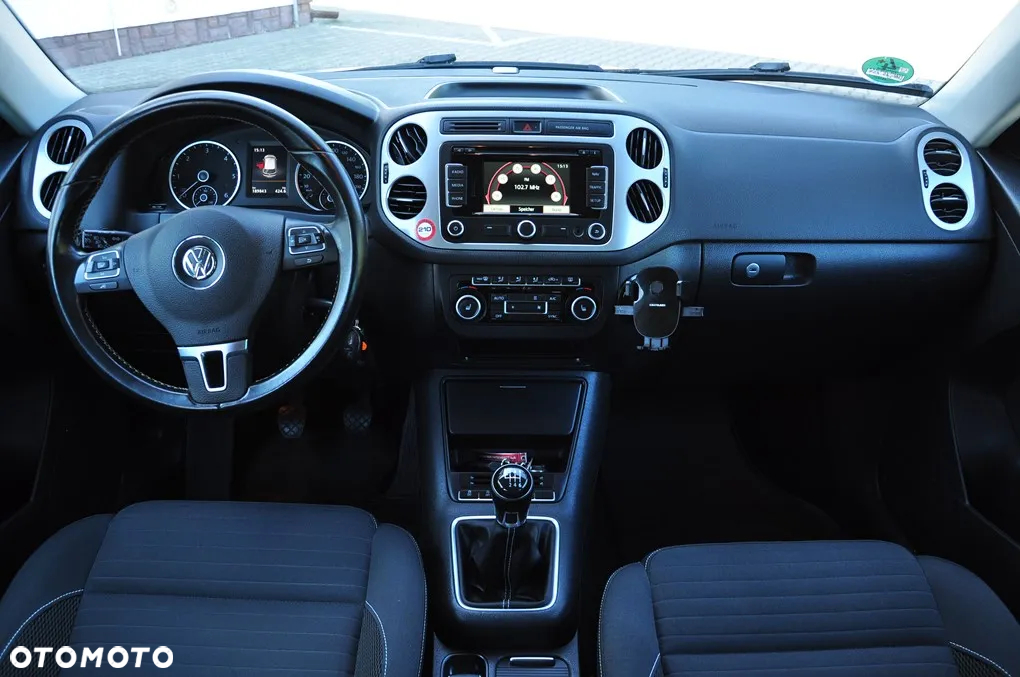 Volkswagen Tiguan 2.0 TDI DPF BlueMotion Technology Cup Sport & Style - 32
