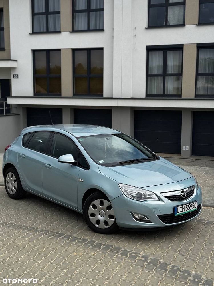 Opel Astra 1.6 Cosmo - 2