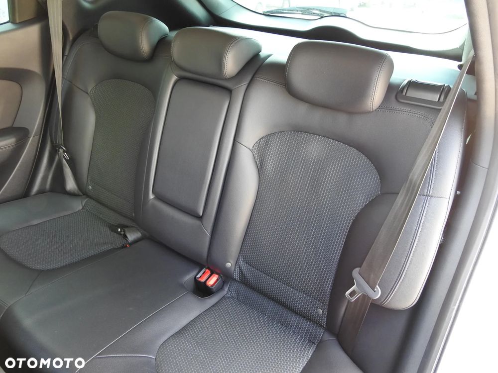 Hyundai ix35 1.7 CRDi 2WD blue Comfort - 7