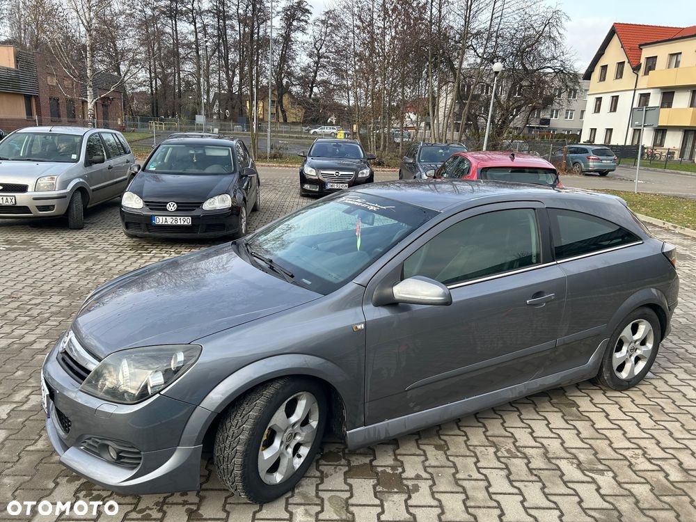 Opel Astra 2.0 T Cosmo - 6