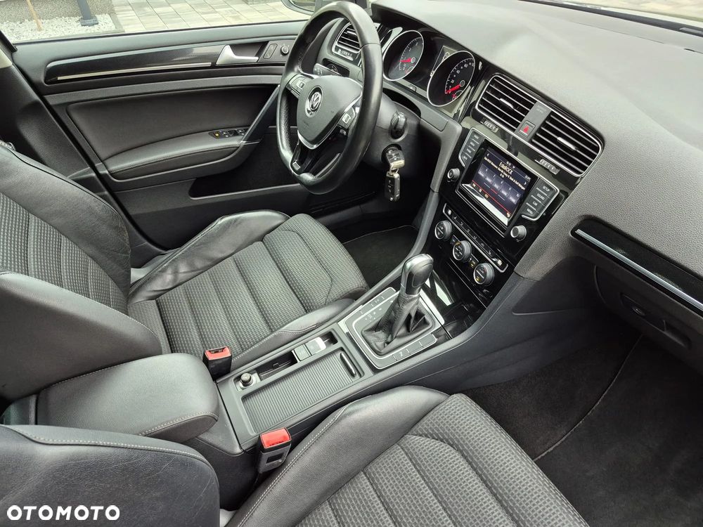 Volkswagen Golf 1.4 TSI BMT Highline DSG - 16