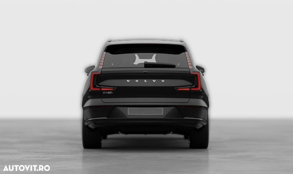 Volvo EX90 - 4