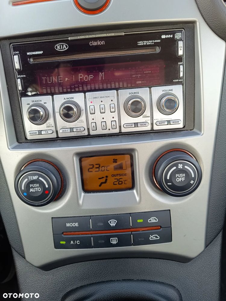 Kia Carens 2.0 EX - 9