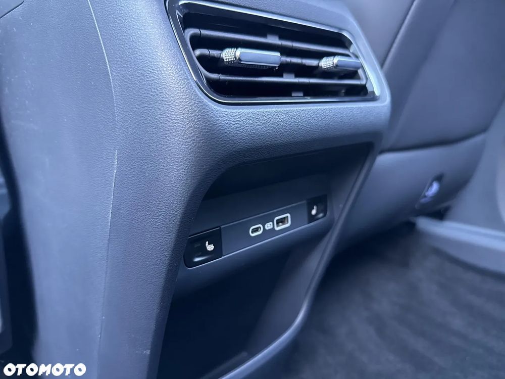 Geely Starray EM-i 1.5 PHEV Max - 12