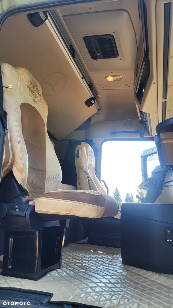 Mercedes-Benz Actros 1848 Mega Lowdeck - 7