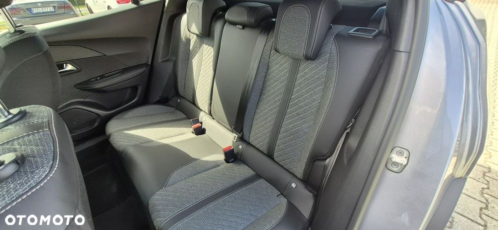 Peugeot 2008 1.2 PureTech Allure S&S EAT8 - 21