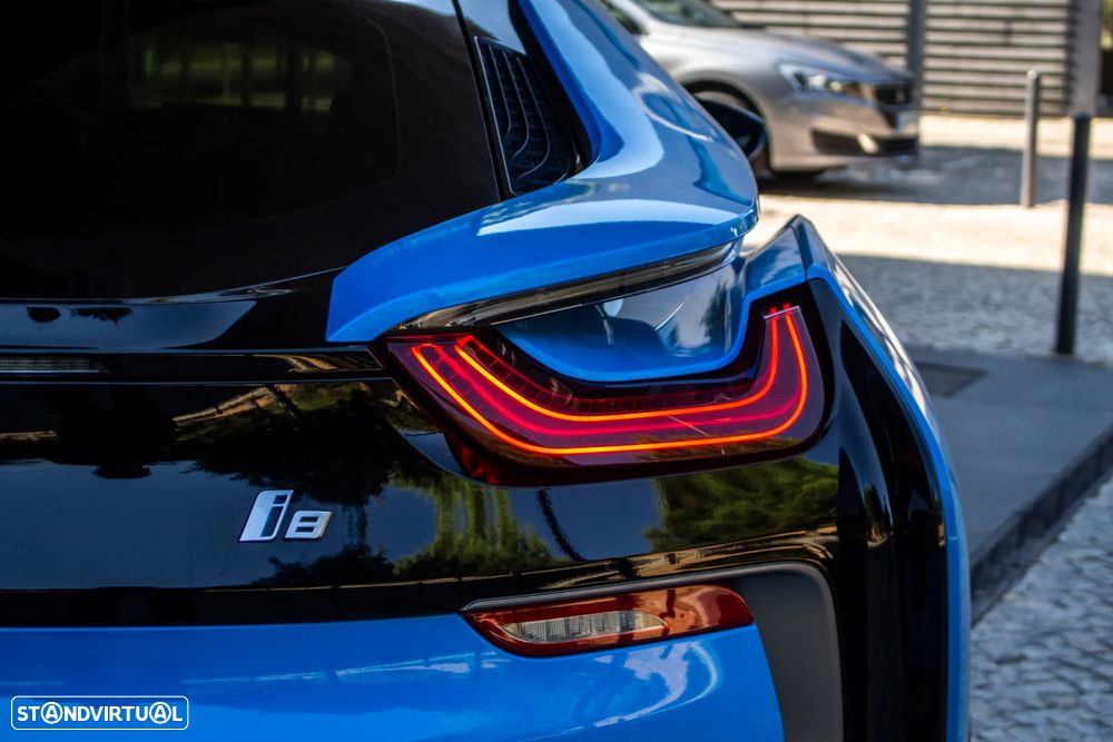 BMW i8 Standard - 11
