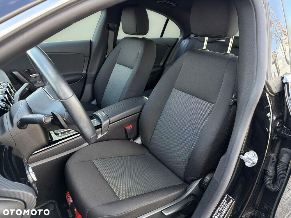 Mercedes-Benz CLA - 10