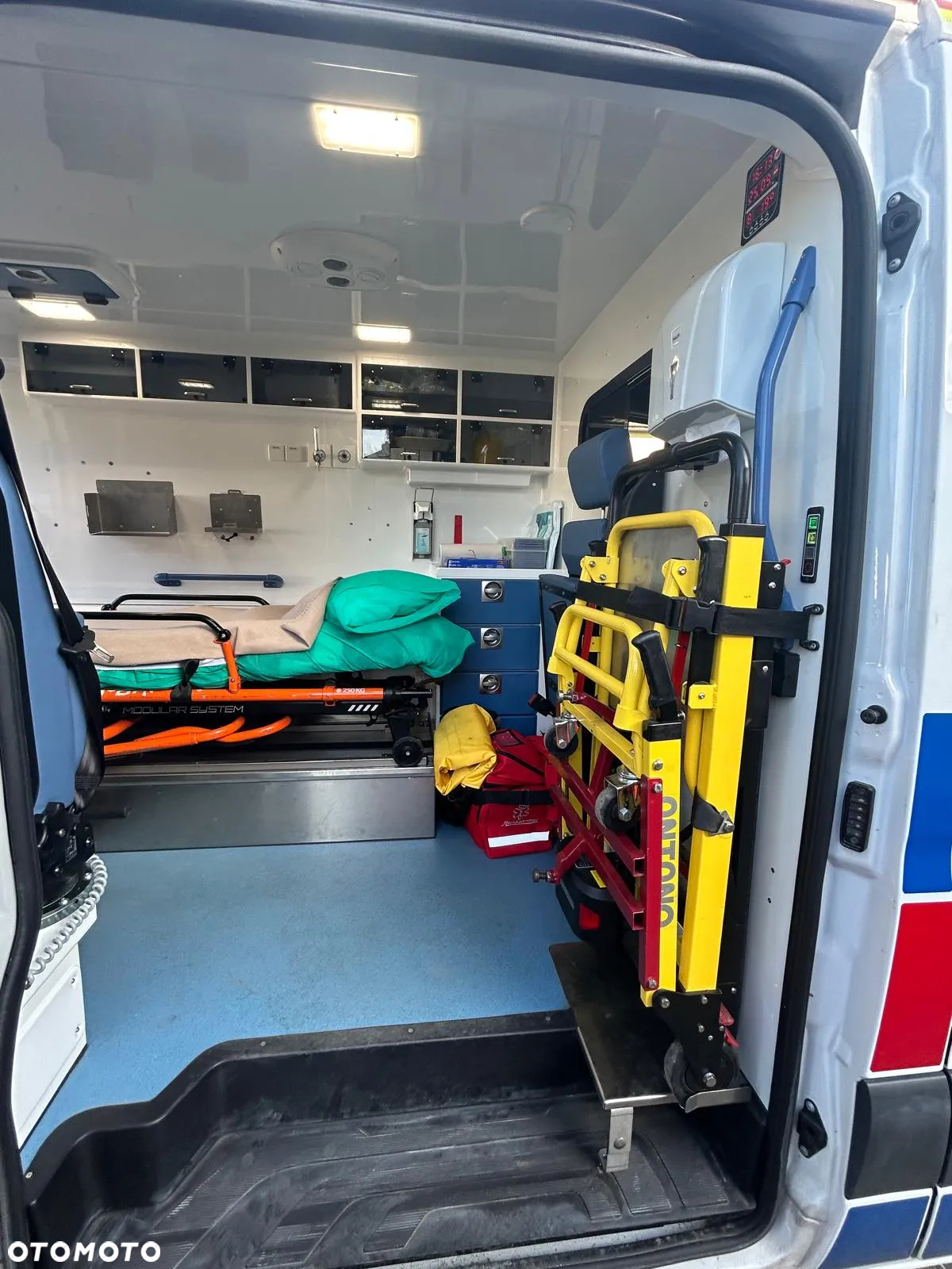 Mercedes-Benz Sprinter Karetka Ambulans - 9