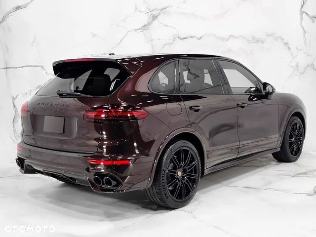 Porsche Cayenne 2016
