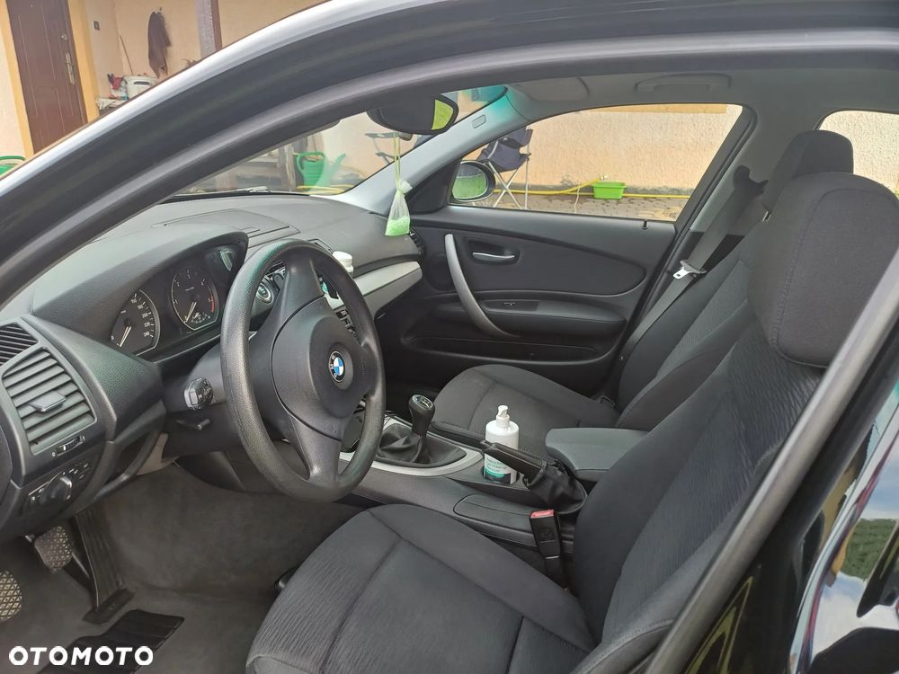 BMW Seria 1 118d - 3