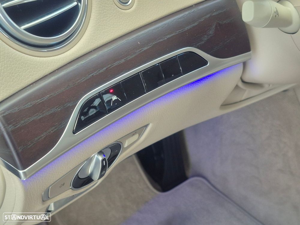 Mercedes-Benz S 560 e Longo - 15