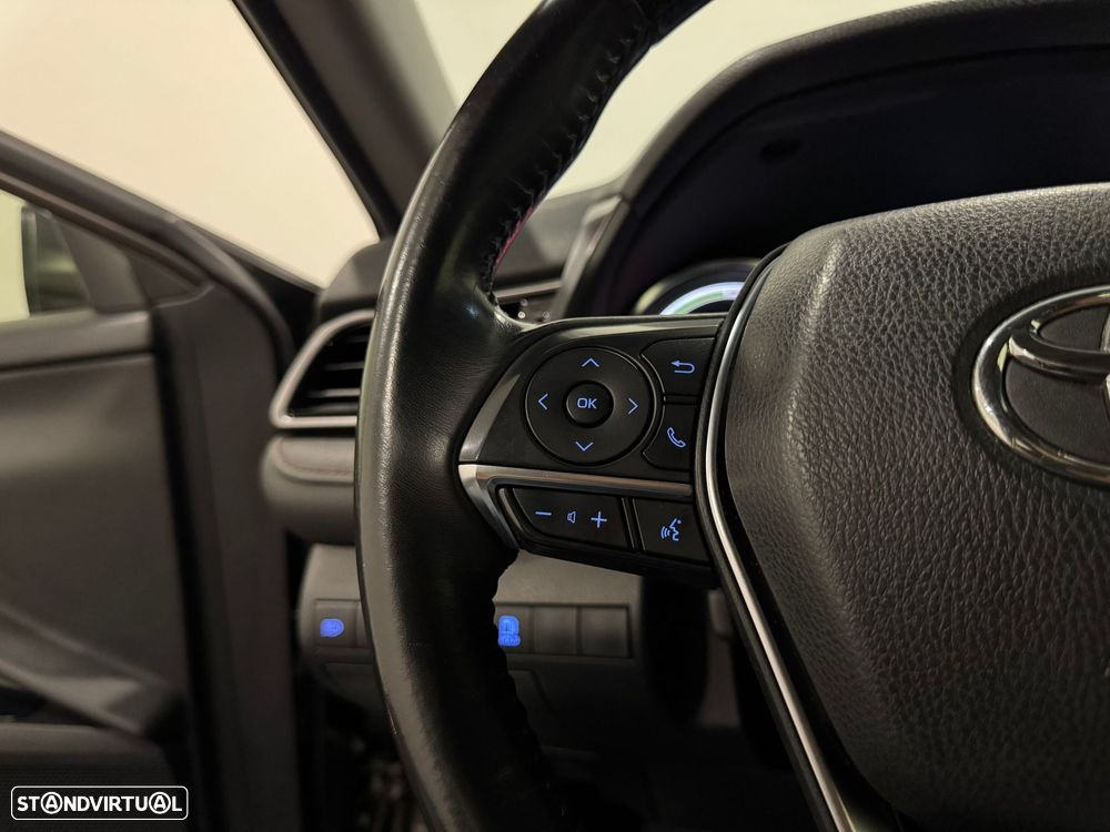 Toyota Camry 2.5 Hybrid Luxury - 50