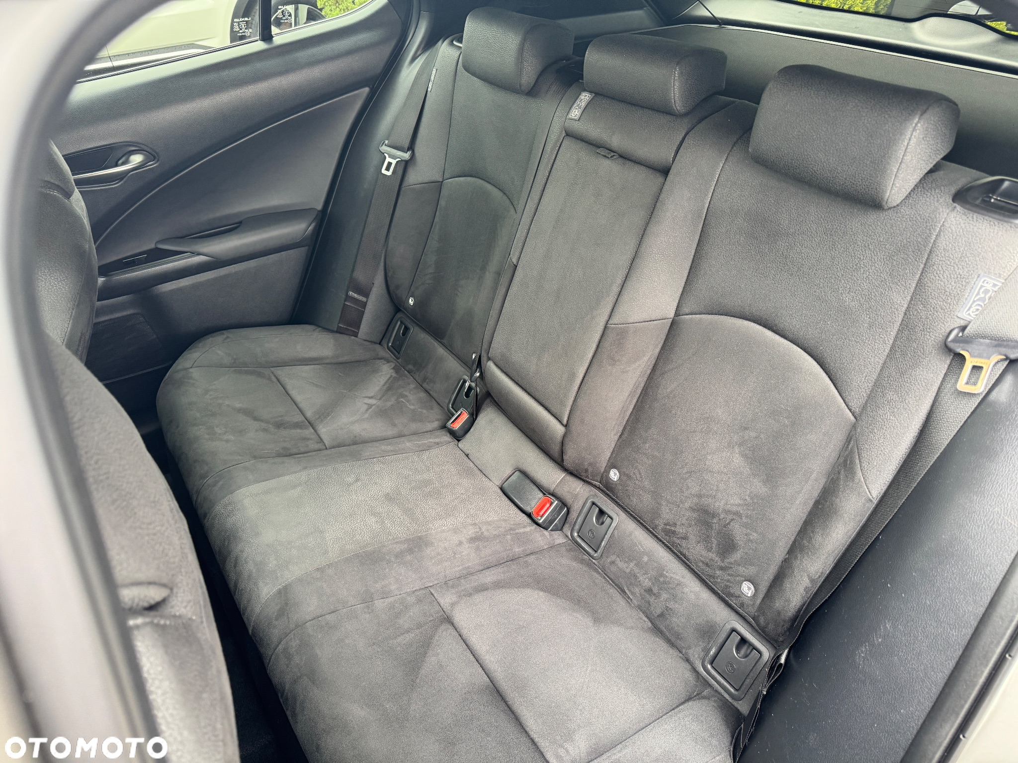 Lexus UX - 22