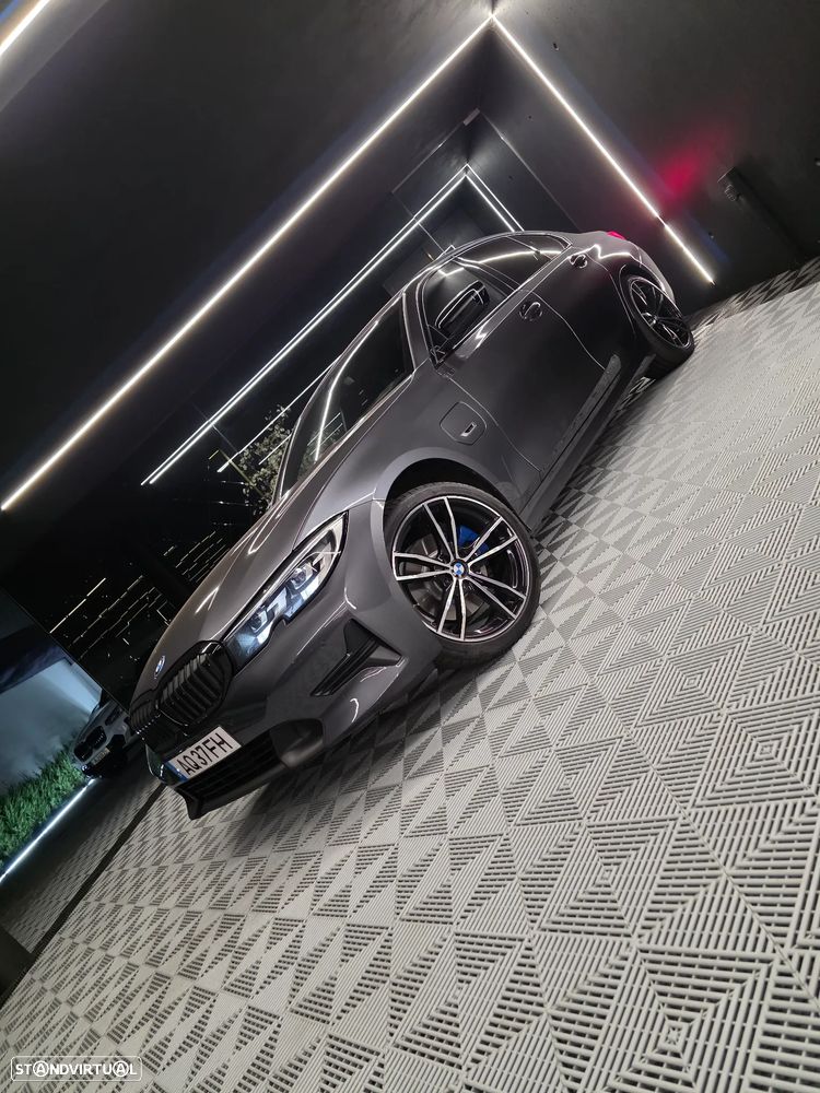 BMW 320 e Line Sport Auto — fotografia 8