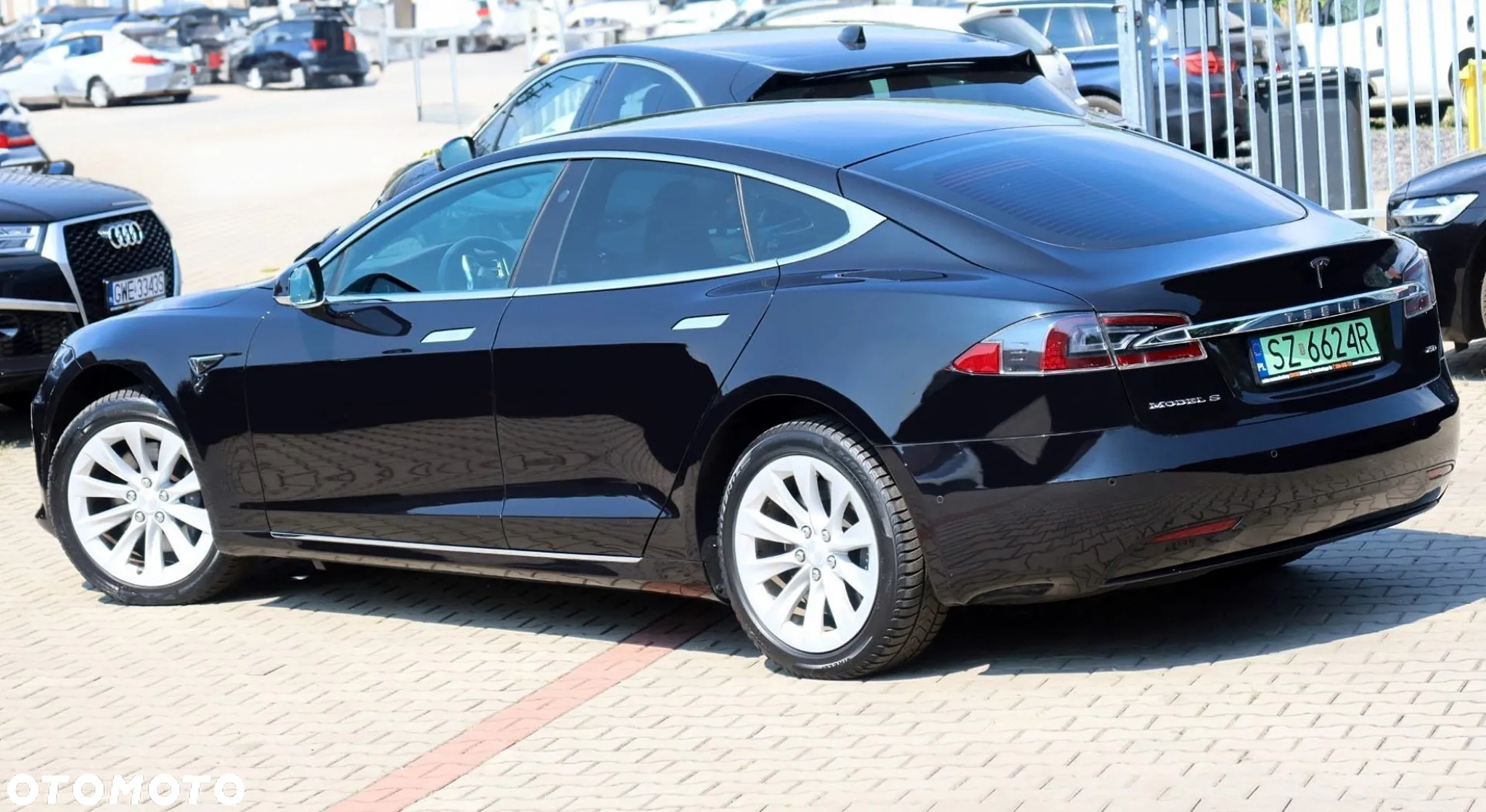 Tesla Model S Long Range Plus - 28