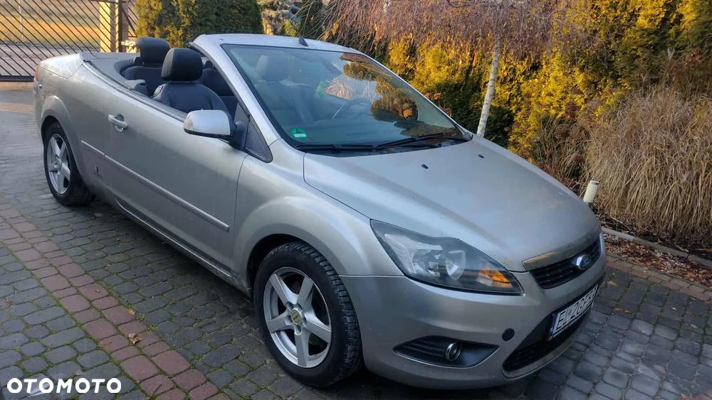 Ford Focus Coupe-Cabriolet 2.0 16V Titanium - 2