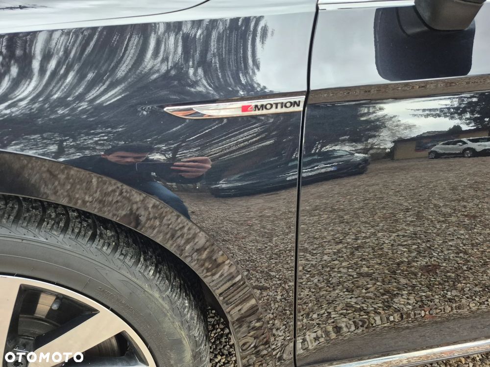 Volkswagen Passat 2.0 TDI SCR (BlueMotion Tech) 4Motion D Highline - 32