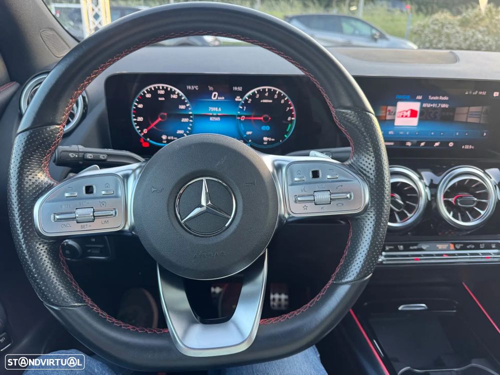 Mercedes-Benz GLA 250 e AMG Line - 30