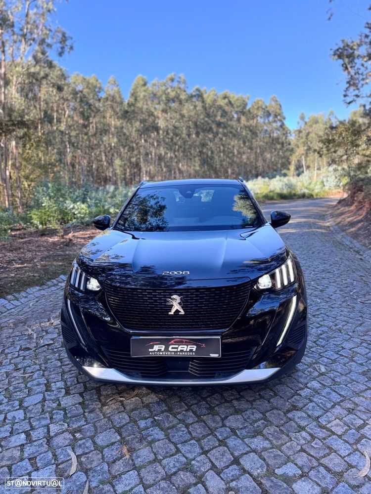 Peugeot e-2008 50 kWh GT - 3