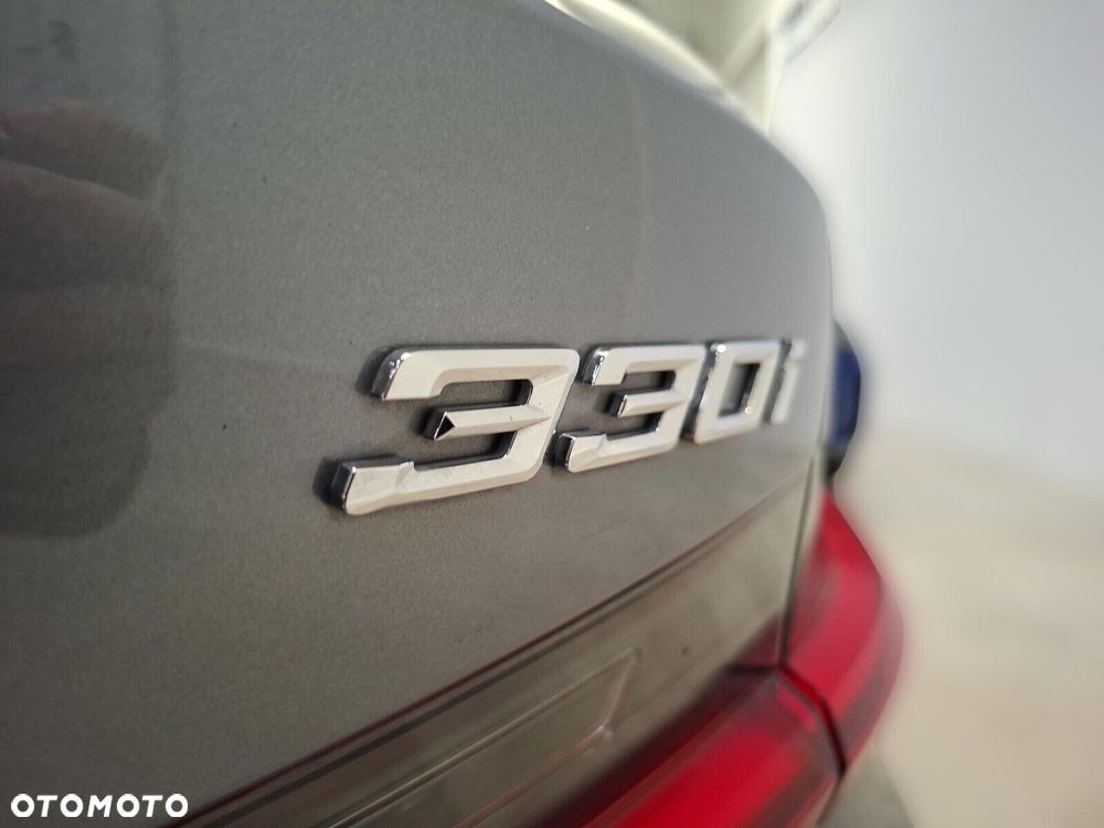 BMW Seria 3 - 22