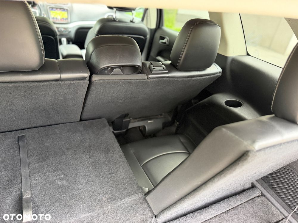 Fiat Freemont 2.0 Multijet 16V DPF Automatik Allrad Black Code - 24
