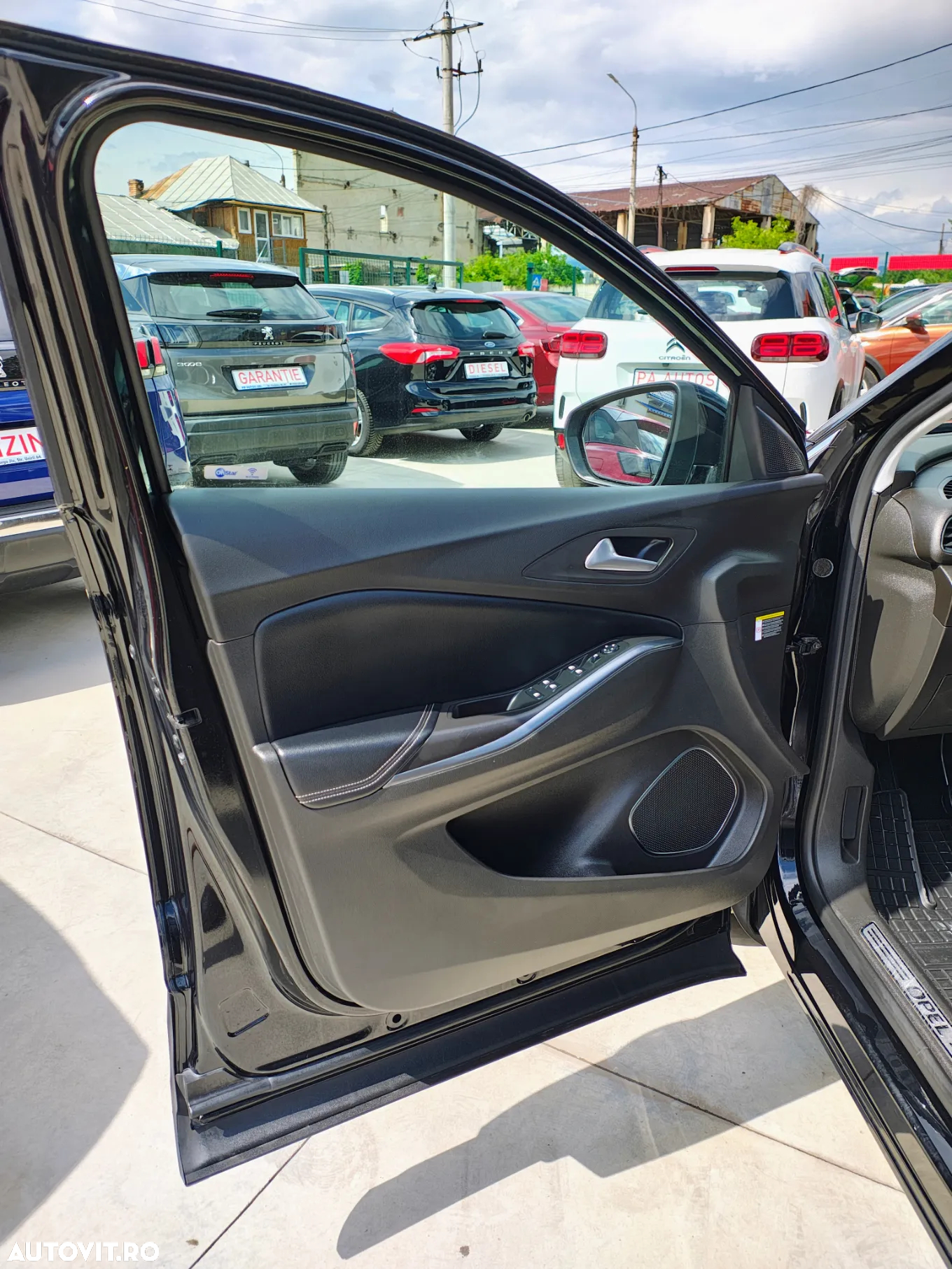 Opel Grandland X 1.2 Start/Stop Business Edition - 25