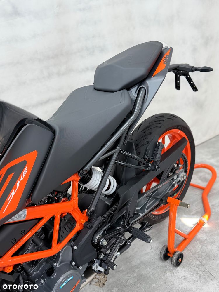 KTM Duke 125 - 9
