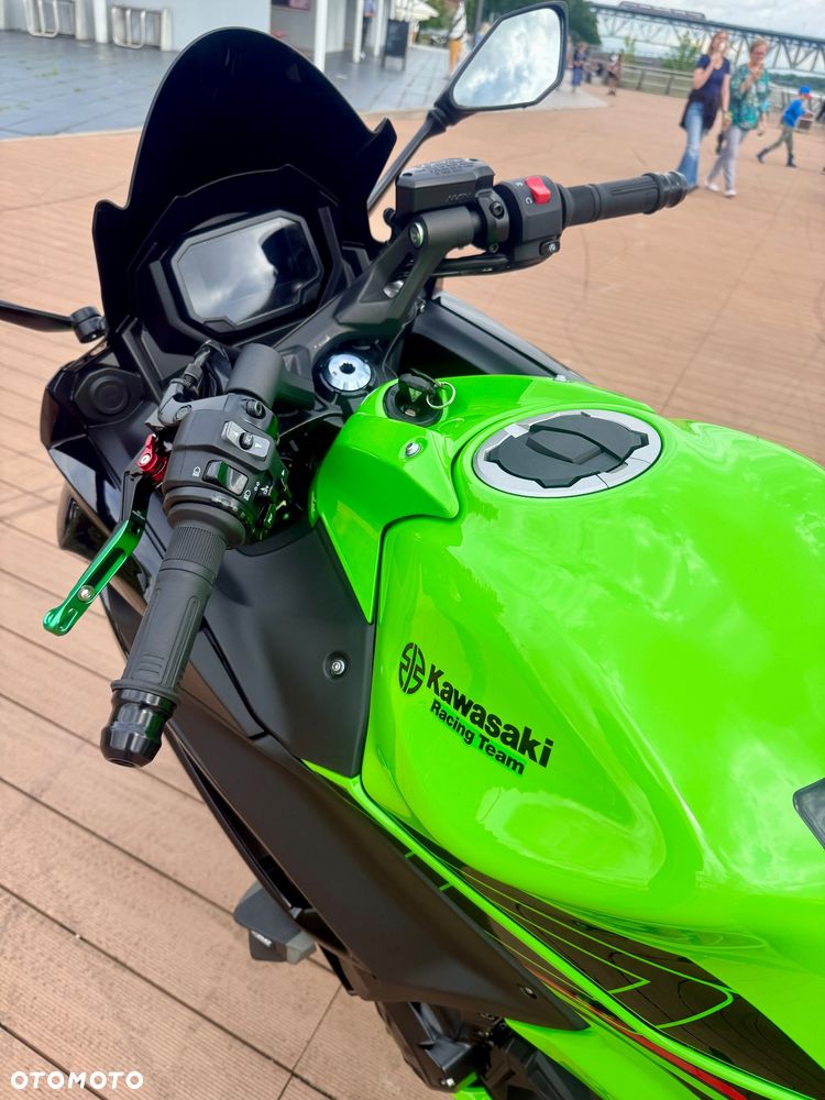 Kawasaki Ninja - 24
