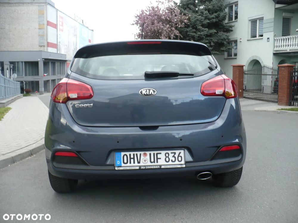 Kia Ceed 1.6 GDI Dream-Team Edition - 9