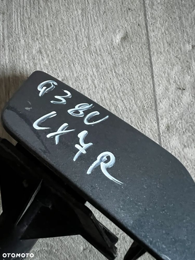 SPRYSKIWACZ ZASLEPKA ZDERZAKA AUDI Q3 8U S-Line 8U0955102C ZAŚLEPKA SPRYSKIWACZA LX7R - 4