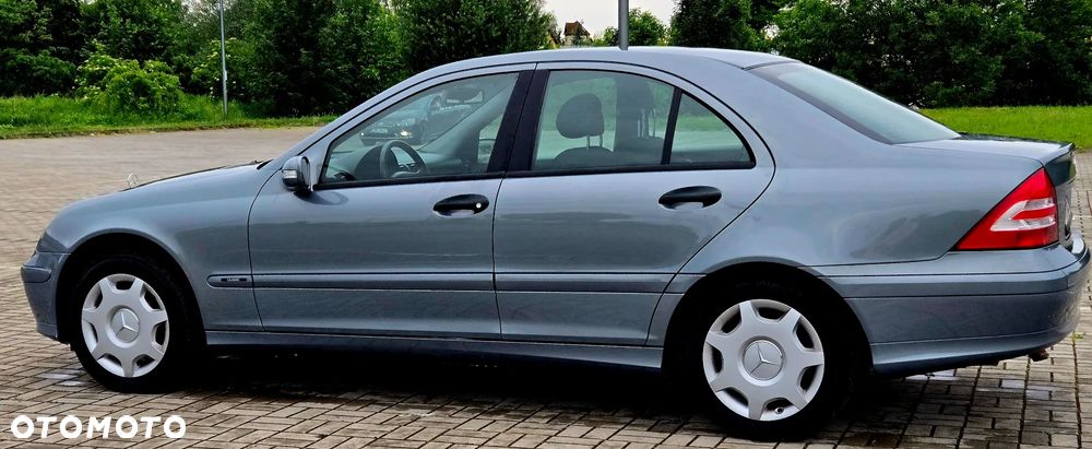 Mercedes-Benz Klasa C 180 Kompressor Classic Sport Edition - 6