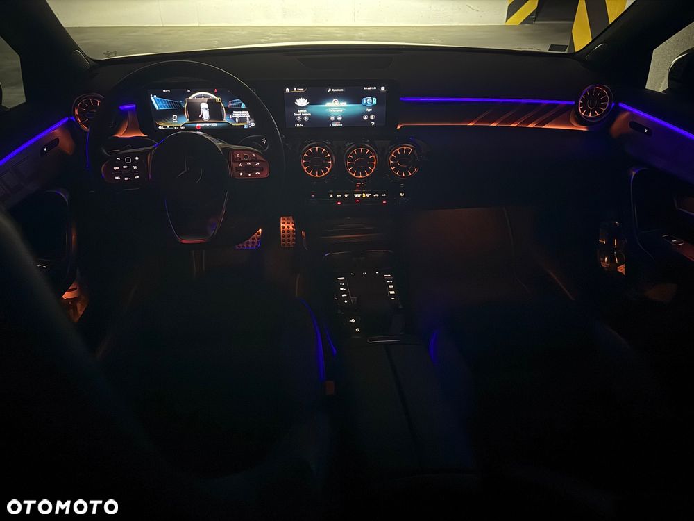 Mercedes-Benz Klasa A AMG 35 4Matic AMG Speedshift DCT 7G Advanced-Plus - 16