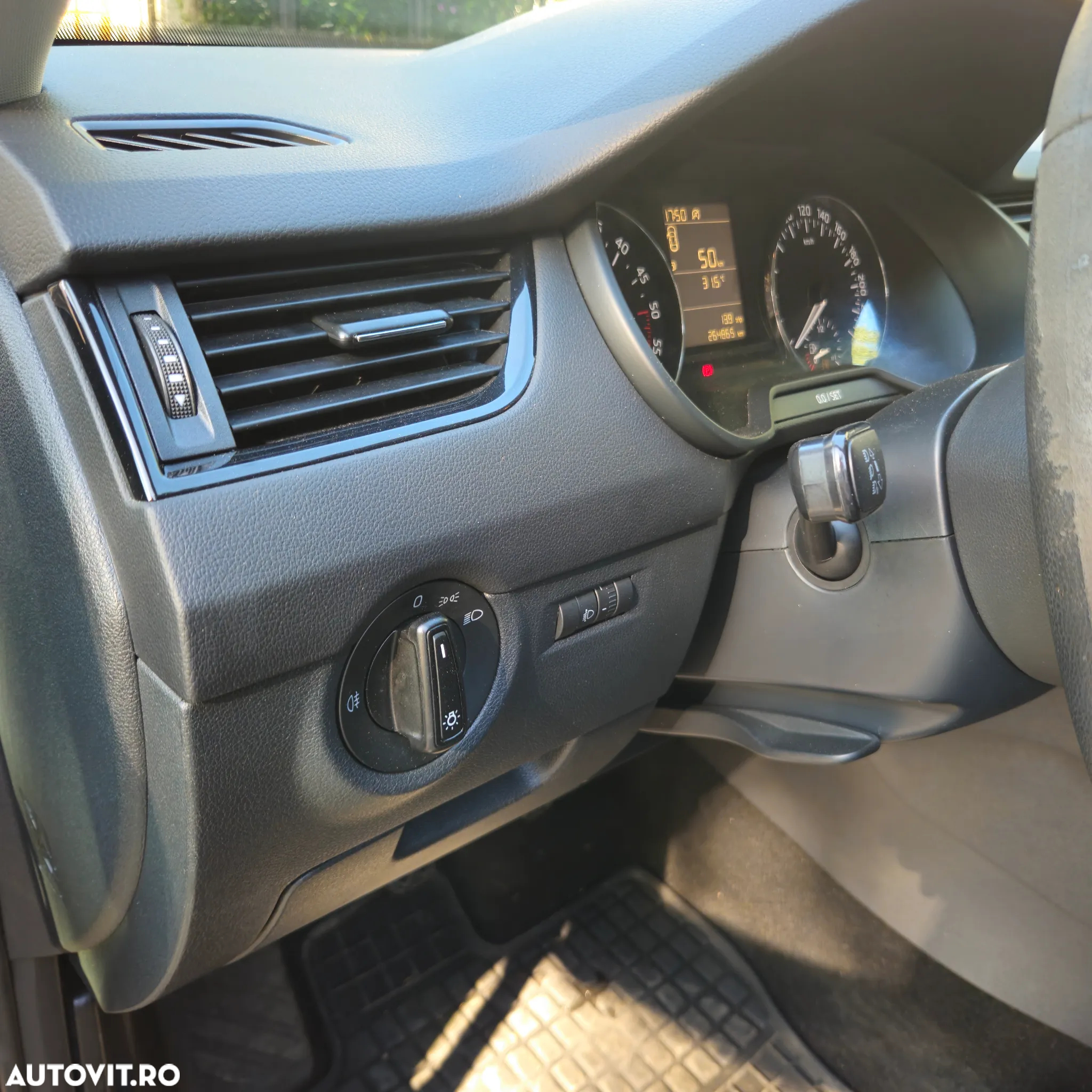Skoda Octavia 1.6 TDI GREENLINE - 13