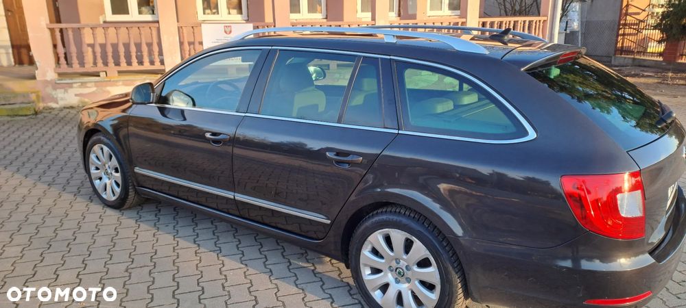 Skoda Superb 2.0 TDI Green tec Elegance - 13