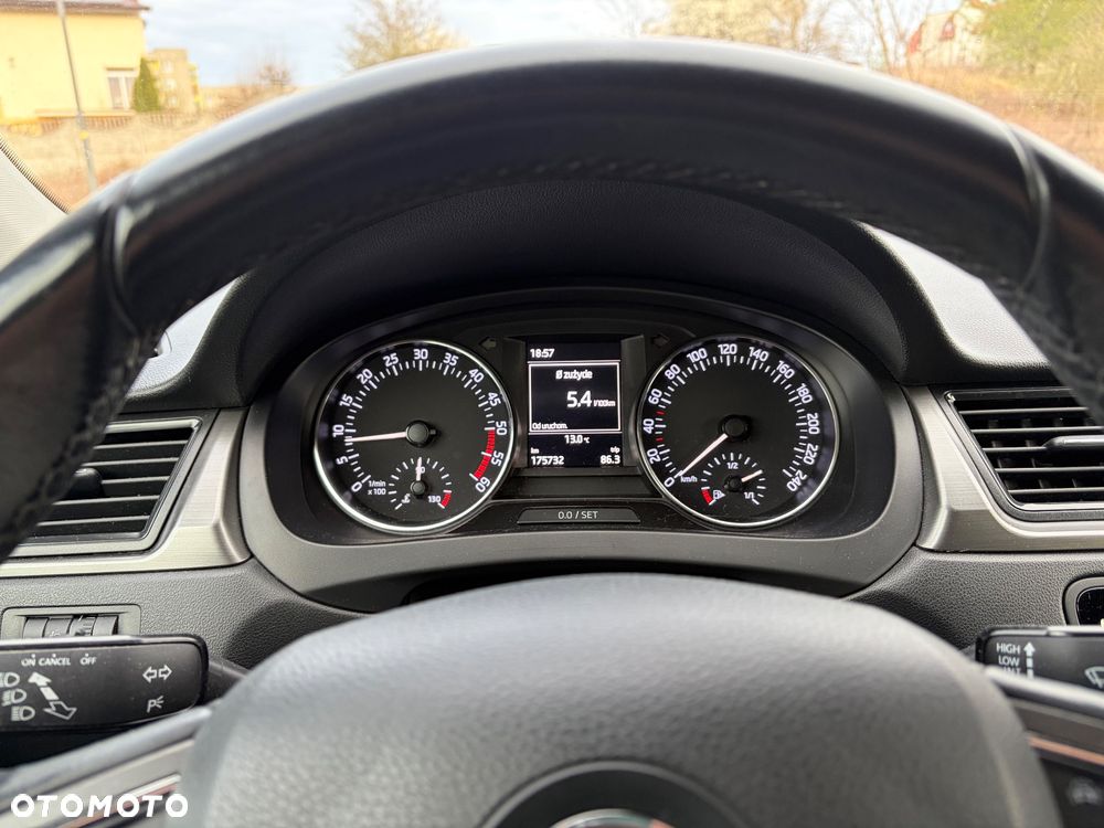 Skoda RAPID 1.6 TDI (Green tec) Joy - 13