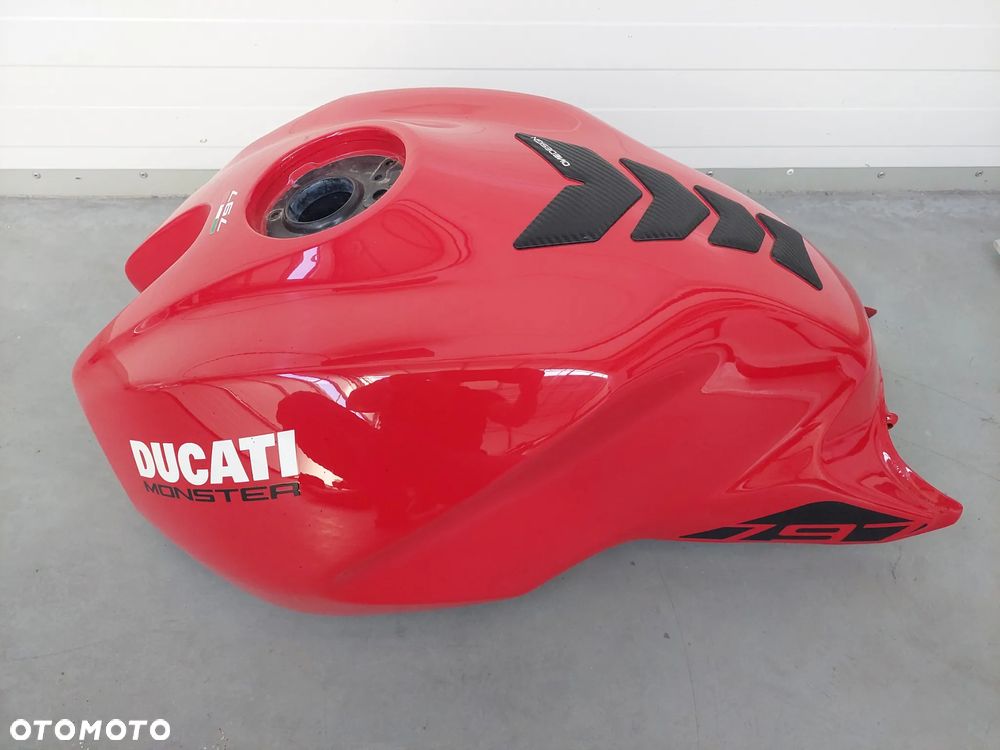 DUCATI MONSTER 797 zbiornik paliwa bak 18- - 4